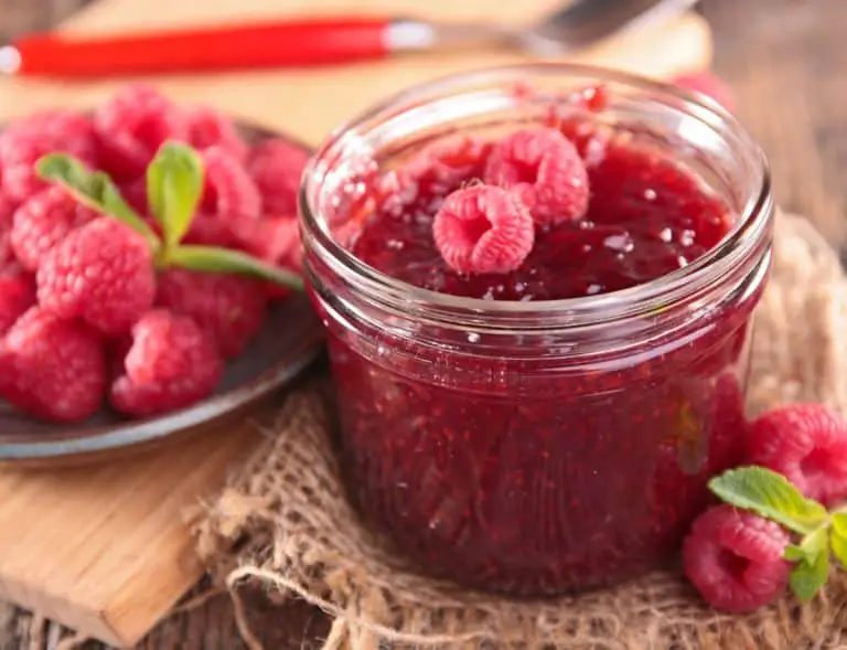 How to Freeze & Thaw Jam (4 Easy Steps)