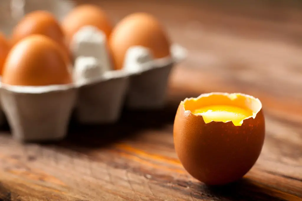 The Do's & Don'ts of Freezing Raw Eggs (Explained)