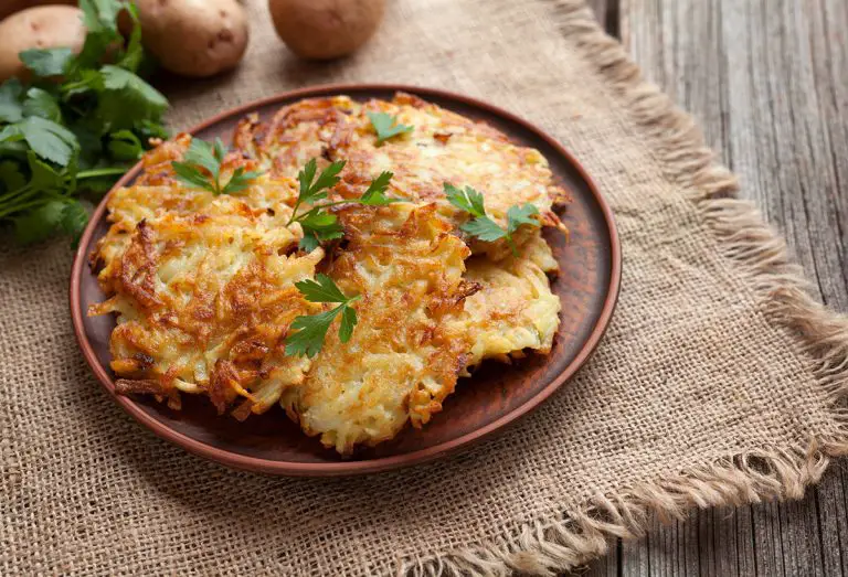 7 Easy Steps to Freeze Potato Latkes (Cooked & UnCooked) 