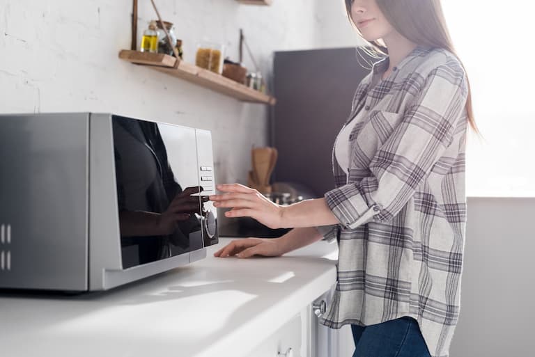 You can microwave lunch meat to thaw